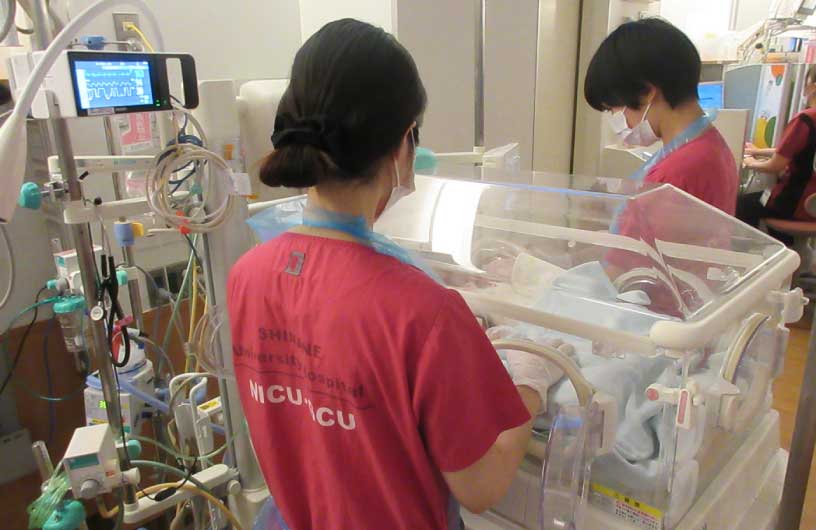 NICU（新生児集中治療室）写真01